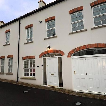 Royal Hillsborough Village Luxury Townhouse Exterior foto