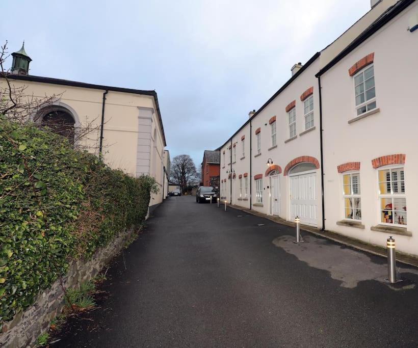 Royal Hillsborough Village Luxury Townhouse Exterior foto